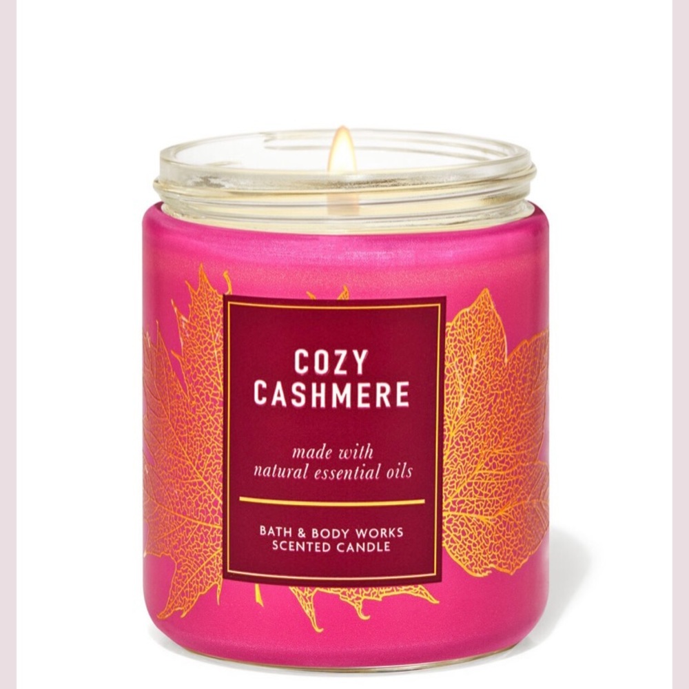 Bath and body works cozy cashmere single wick candle